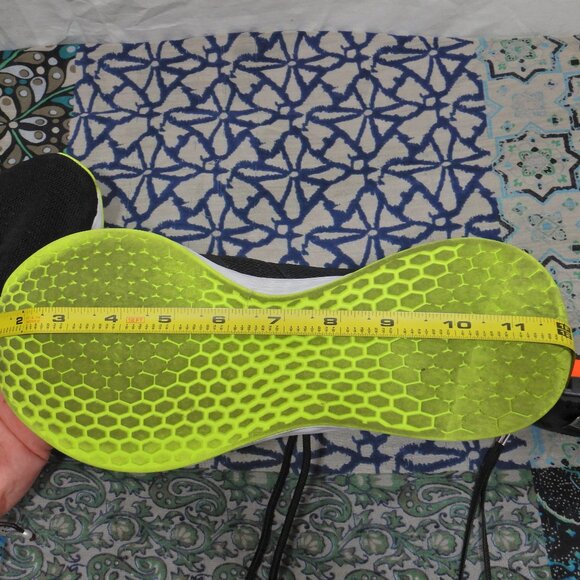 New Balance Fresh Foam Roav Black & Pink Running Shoes - Picture 3 of 10